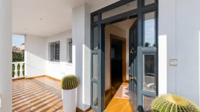 Chalet on Camino Almazara Street photo 10