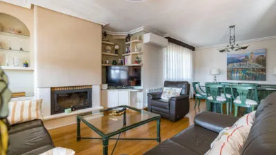 Chalet on Camino Almazara Street photo 13