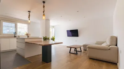 Apartment on Juan Carlos I photo 5