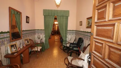Chalet in Plaza de los Árboles photo 5