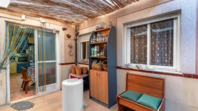 Casa pareada en venta en Calle de Albánchez, Centro (Distrito Núcleo Urbano. Roquetas de Mar) de 159.900 €
