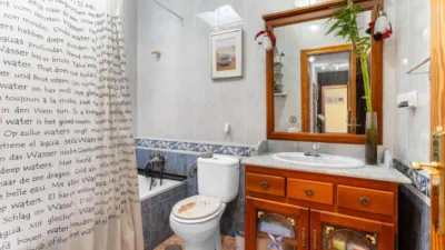Casa pareada en venta en Calle de Albánchez, Centro (Distrito Núcleo Urbano. Roquetas de Mar) de 159.900 €