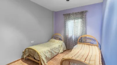 Casa pareada en venta en Calle de Albánchez, Centro (Distrito Núcleo Urbano. Roquetas de Mar) de 159.900 €