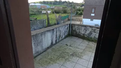 Chalet en venta en Calle de Sáinz y Trevilla, cerca de Calle de los Mozos, Guarnizo (El Astillero) de 188.800 €