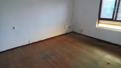 Chalet en venta en Calle de Sáinz y Trevilla, cerca de Calle de los Mozos, Guarnizo (El Astillero) de 188.800 €