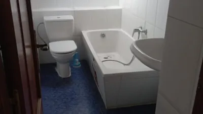 Chalet en venta en Calle de Sáinz y Trevilla, cerca de Calle de los Mozos, Guarnizo (El Astillero) de 188.800 €