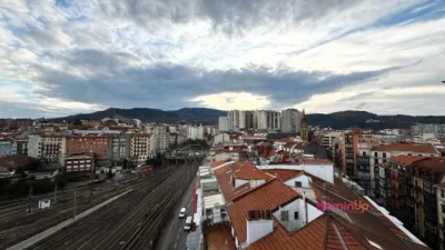 Ático en alquiler en Diputacion, Abando Hurtado de Amézaga (Distrito Abando. Bilbao) de 1.400 €<span>/mes</span>