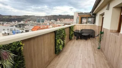 Ático en alquiler en Diputacion, Abando Hurtado de Amézaga (Distrito Abando. Bilbao) de 1.400 €<span>/mes</span>