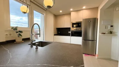 Ático en alquiler en Diputacion, Abando Hurtado de Amézaga (Distrito Abando. Bilbao) de 1.400 €<span>/mes</span>