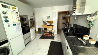 Apartment on Ventura de la Vega Street photo 39