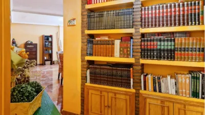 Apartment on Rafael Laffon Street photo 3