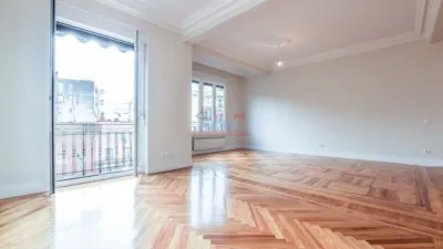 Piso en alquiler en Río Rosas - Imagen 3