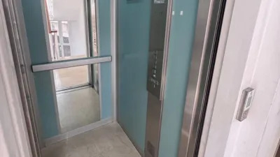 Apartment on Avenida de Juan Carlos I