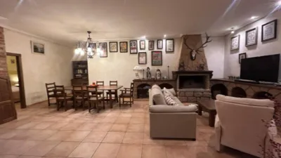Chalet on Calle Valverde Bajo, Poligono 1 photo 11