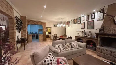 Chalet on Calle Valverde Bajo, Poligono 1 photo 9