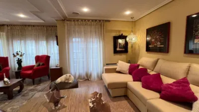 Apartment on Mariano Luiña Street photo 2