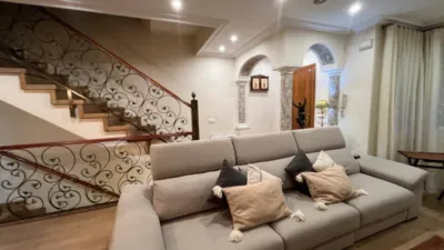 Duplex on Carrer de los Montesinos photo 5