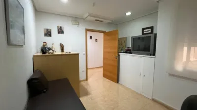 Apartment in Carrer Alcudia de Crespín photo 17