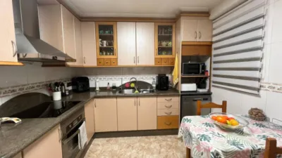 Apartment on Carlos Antón Pastor Street photo 16