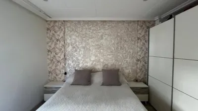 Apartment on Carrer de la Diagonal photo 10