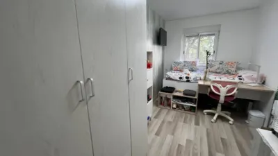 Apartment on Carrer de la Diagonal photo 19