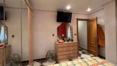 Apartment on Emilio Hernández Selva Street photo 15