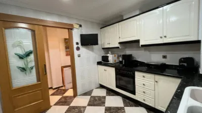 Apartment on Emilio Hernández Selva Street photo 9