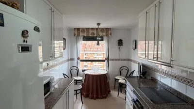 Piso en alquiler en Avenida Fundación Príncipe de Asturias, 10, Ciudad-Naranco-Vallobín (Oviedo) de 1.200 €<span>/mes</span>