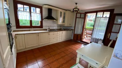 Chalet en venta en Barrio Samano, Sámano (Castro Urdiales) de 540.000 €