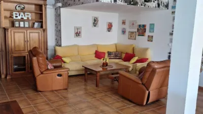 Chalet on Carrer de l'Oriolà photo 34