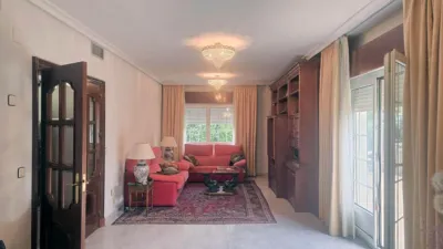 Semi-detached house in Los Pinos-El Pilar photo 9