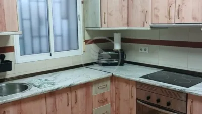 Piso en alquiler en Calle de la Corredera de San Marcos, Centro (Linares) de 600 €<span>/mes</span>