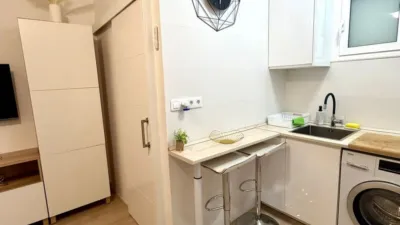 Estudio en alquiler en Calle León y Castillo, cerca de Calle Montevideo, Puerto Canteras (Las Palmas de Gran Canaria) de 850 €<span>/mes</span>