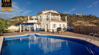Chalet on Calle Paraje El Curato photo 4