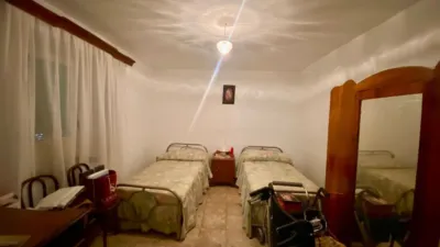 Chalet en venta en Calle de los Pajares, Ballesteros de Calatrava de 65.000 €