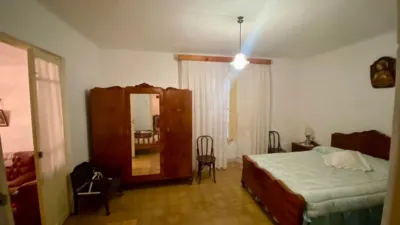 Chalet en venta en Calle de los Pajares, Ballesteros de Calatrava de 65.000 €
