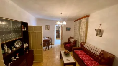 Chalet en venta en Calle de los Pajares, Ballesteros de Calatrava de 65.000 €