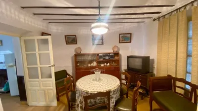 Chalet en venta en Calle de los Pajares, Ballesteros de Calatrava de 65.000 €