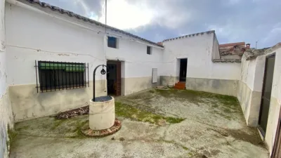 Chalet en venta en Calle de los Pajares, Ballesteros de Calatrava de 65.000 €