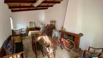 Chalet en venta en Calle de los Pajares, Ballesteros de Calatrava de 65.000 €