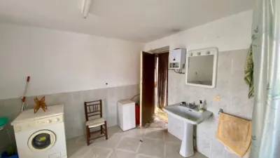 Chalet en venta en Calle de los Pajares, Ballesteros de Calatrava de 65.000 €