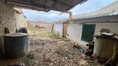Chalet en venta en Calle de los Pajares, Ballesteros de Calatrava de 65.000 €