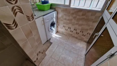 Piso en alquiler en Plaza del Aljarafe, El Plantinar-El Juncal-Avenida de la Paz (Distrito Sur. Sevilla Capital) de 1.350 €<span>/mes</span>