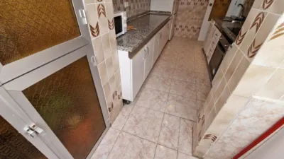 Piso en alquiler en Plaza del Aljarafe, El Plantinar-El Juncal-Avenida de la Paz (Distrito Sur. Sevilla Capital) de 1.350 €<span>/mes</span>