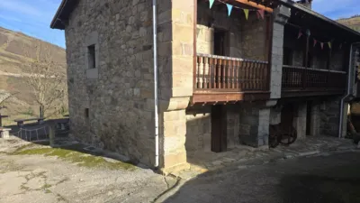 House on Tudanca Street photo 8
