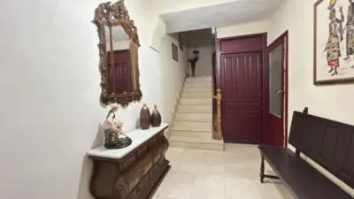 Chalet on Nuestra Señora del Patrocinio Street photo 4