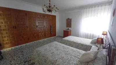 Chalet en venta en Calle Diseminados, Pinseque de 599.000 €