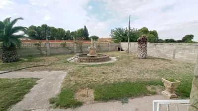 Chalet en venta en Calle Diseminados, Pinseque de 599.000 €