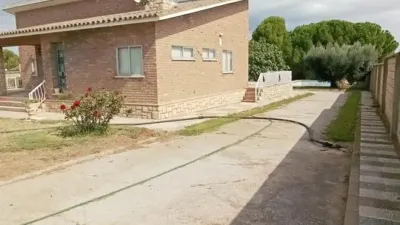 Chalet en venta en Calle Diseminados, Pinseque de 599.000 €