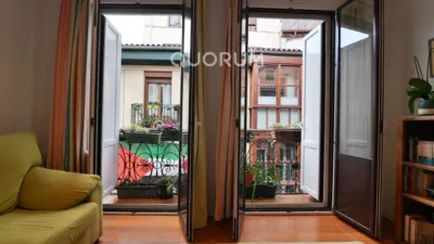 Piso en venta en Calle Somera, Casco Viejo - Zazpi Kaleak (Distrito Ibaiondo. Bilbao) de 249.000 €